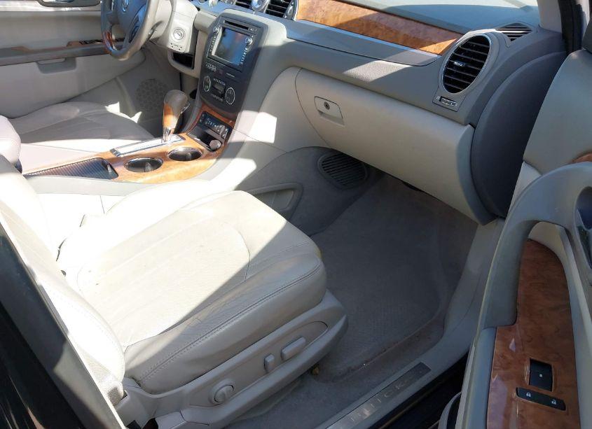 Photo 5 of 2011 Buick Enclave 1XL (VIN 5GAKRBEDXBJ151951)