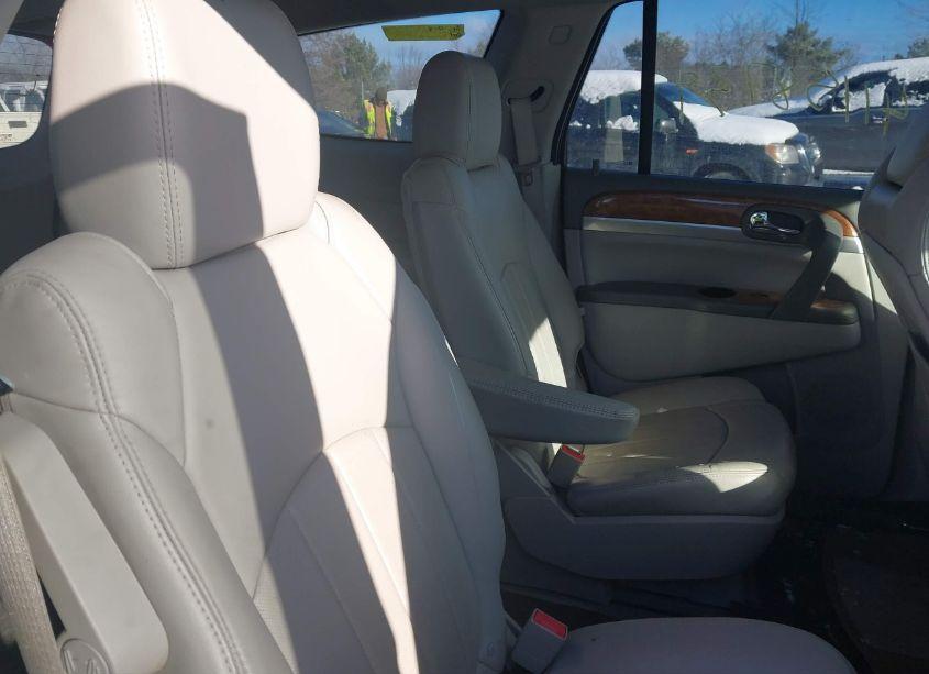 Photo 17 of 2011 Buick Enclave 1XL (VIN 5GAKRBEDXBJ236501)