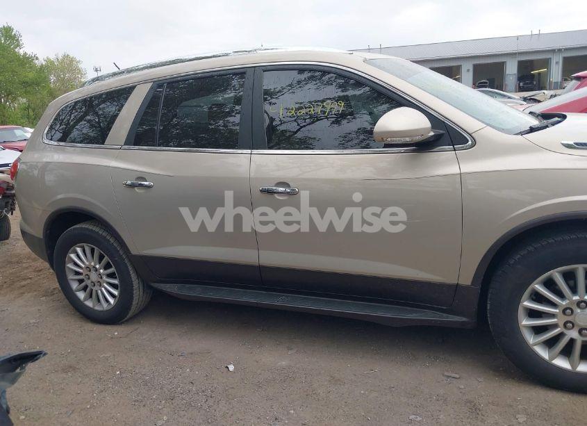 Photo 13 of 2011 Buick Enclave 1XL (VIN 5GAKRBEDXBJ401415)