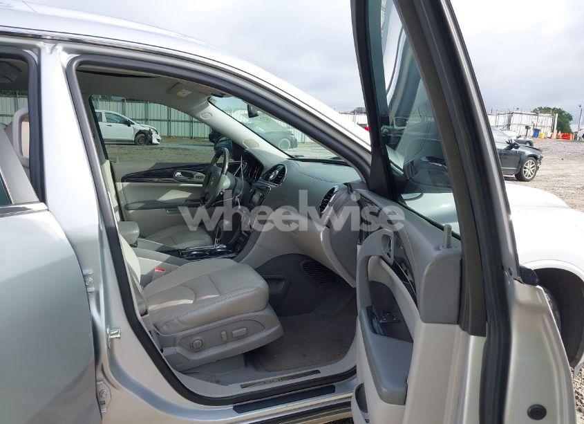 Photo 5 of 2015 Buick Enclave LEATHER (VIN 5GAKRBKD2FJ120364)