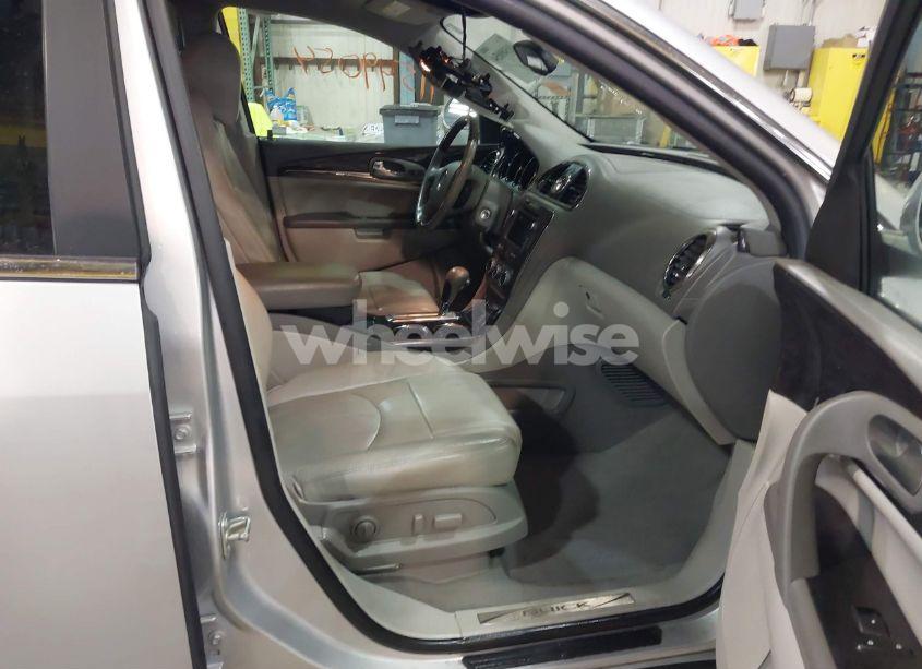 Photo 5 of 2015 Buick Enclave LEATHER (VIN 5GAKRBKD6FJ175111)