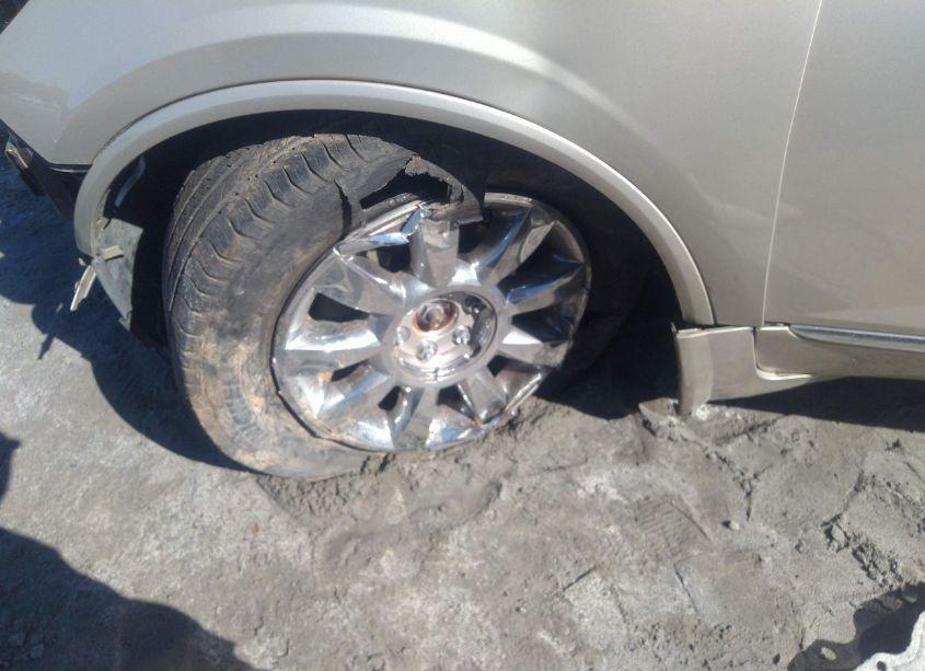 Photo 18 of 2015 Buick Enclave LEATHER (VIN 5GAKRBKD7FJ143137)