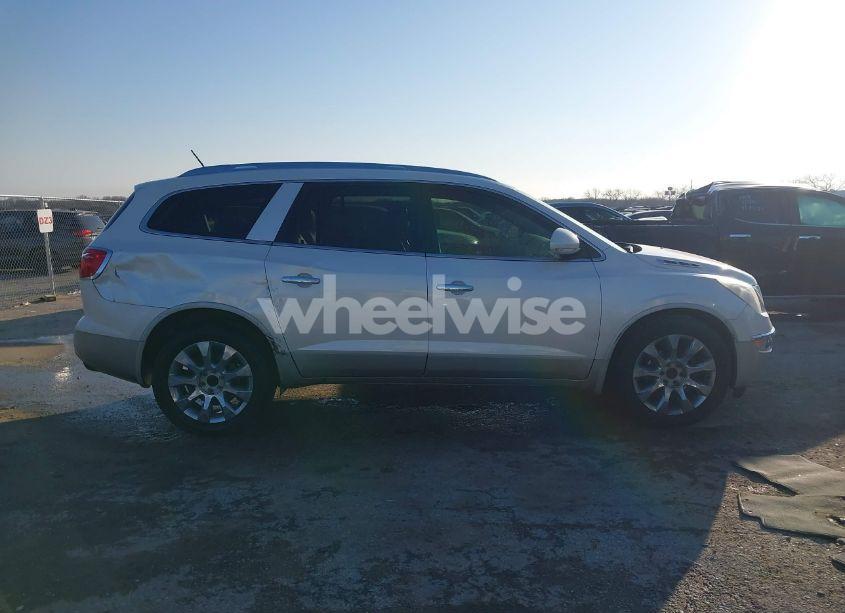 Photo 13 of 2011 Buick Enclave 2XL (VIN 5GAKRCED0BJ208440)