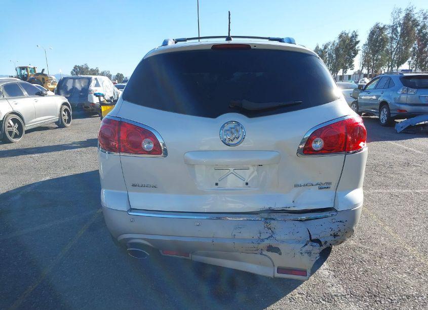 Photo 16 of 2011 Buick Enclave 2XL (VIN 5GAKRCED6BJ206529)
