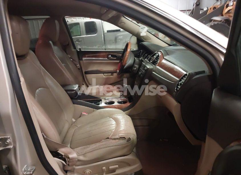 Photo 5 of 2011 Buick Enclave 2XL (VIN 5GAKRCED7BJ342796)