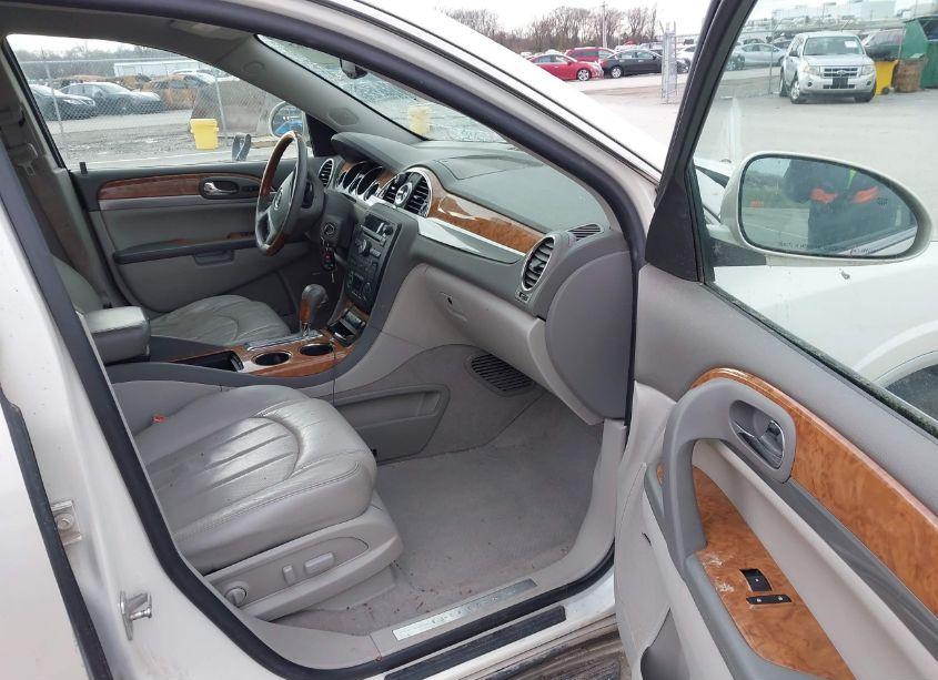 Photo 5 of 2011 Buick Enclave 2XL (VIN 5GAKRCED8BJ276016)