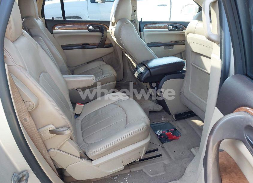 Photo 8 of 2011 Buick Enclave 2XL (VIN 5GAKRCED8BJ289526)