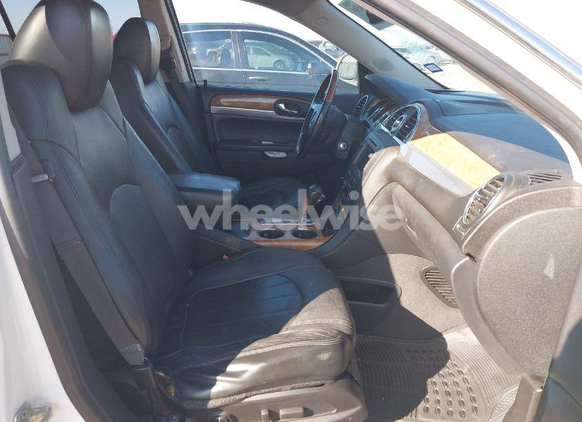 Photo 5 of 2011 Buick Enclave 2XL (VIN 5GAKRCED9BJ273495)