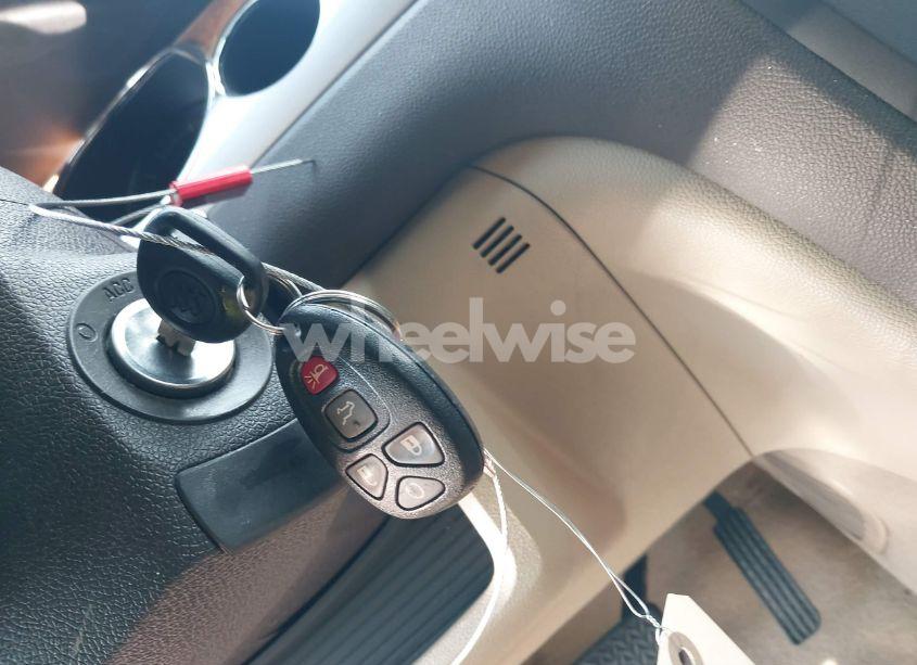 Photo 11 of 2012 Buick Enclave LEATHER (VIN 5GAKRCED9CJ371959)