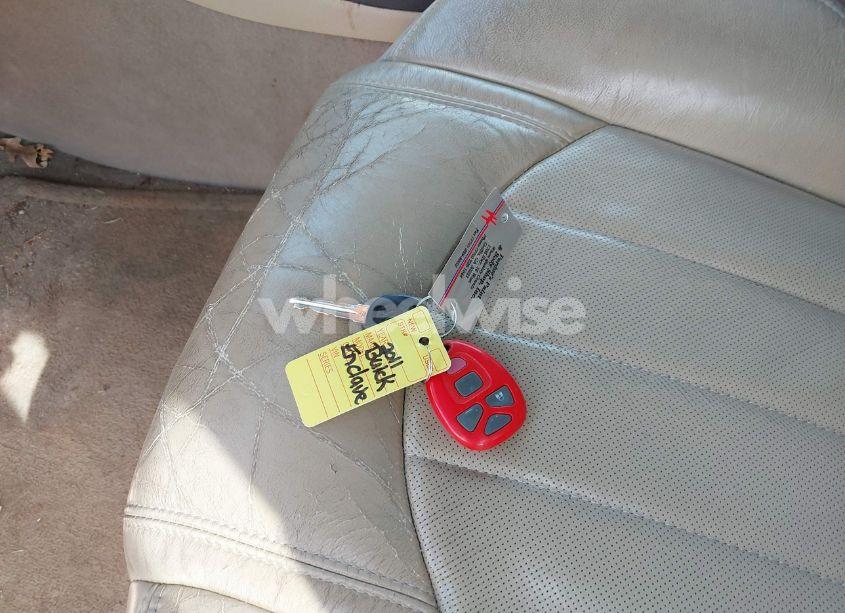 Photo 11 of 2011 Buick Enclave 2XL (VIN 5GAKRCEDXBJ106773)