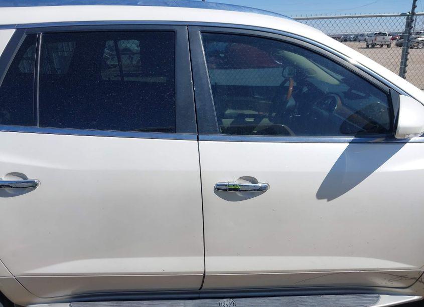 Photo 13 of 2011 Buick Enclave 2XL (VIN 5GAKRCEDXBJ151762)