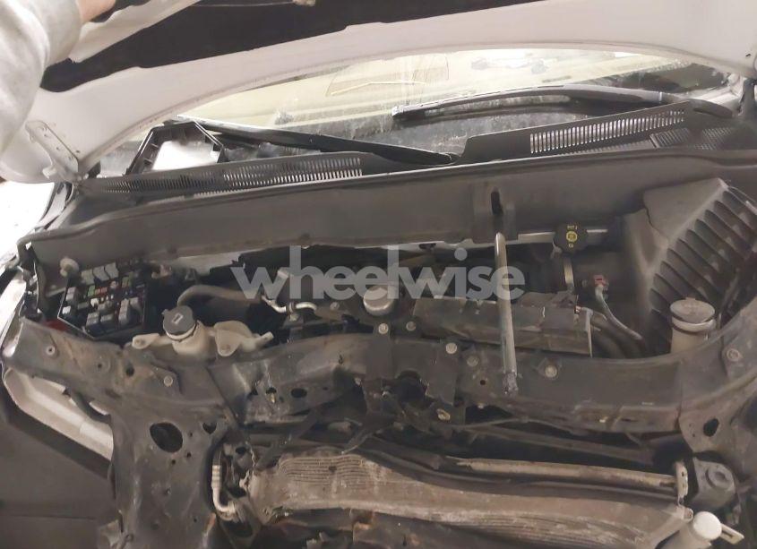 Photo 10 of 2017 Buick Enclave PREMIUM (VIN 5GAKRCKD4HJ231314)