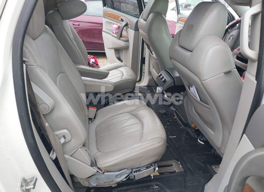 Photo 8 of 2011 Buick Enclave 1XL (VIN 5GAKVBED0BJ151792)
