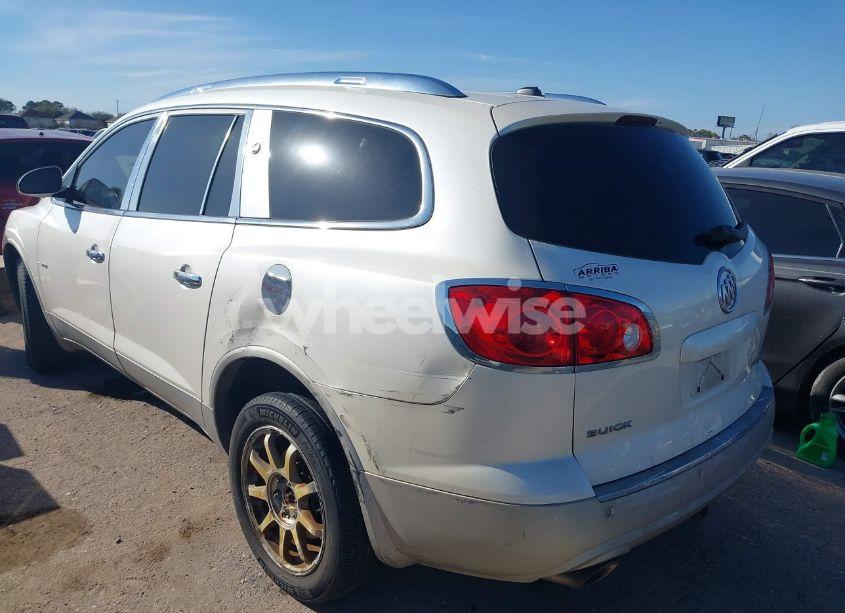 Photo 3 of 2011 Buick Enclave 1XL (VIN 5GAKVBED0BJ378223)