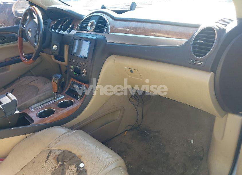 Photo 5 of 2011 Buick Enclave 1XL (VIN 5GAKVBED0BJ378223)