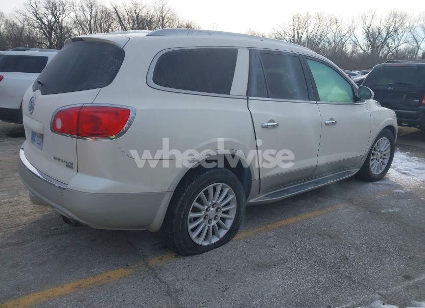 Photo 4 of 2011 Buick Enclave 1XL (VIN 5GAKVBED1BJ114556)