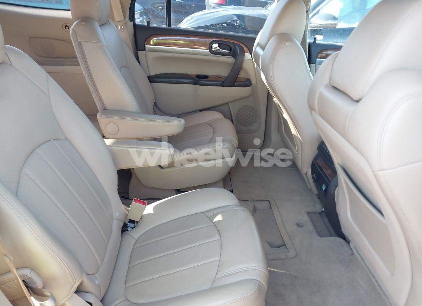 Photo 8 of 2011 Buick Enclave 1XL (VIN 5GAKVBED2BJ307623)