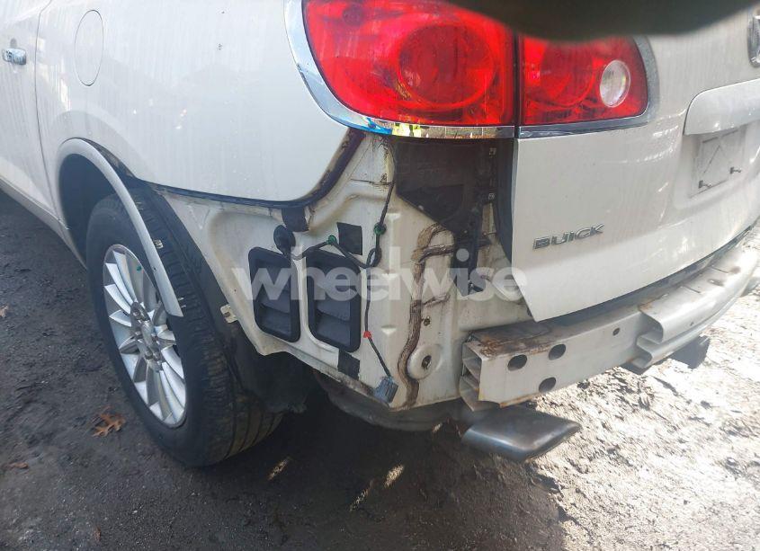 Photo 14 of 2011 Buick Enclave 1XL (VIN 5GAKVBED2BJ419824)