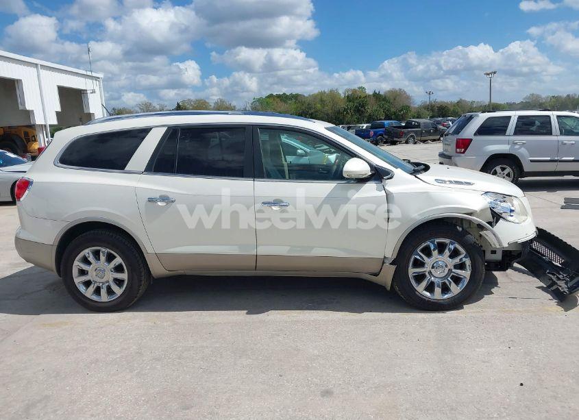 Photo 13 of 2011 Buick Enclave 1XL (VIN 5GAKVBED3BJ378636)