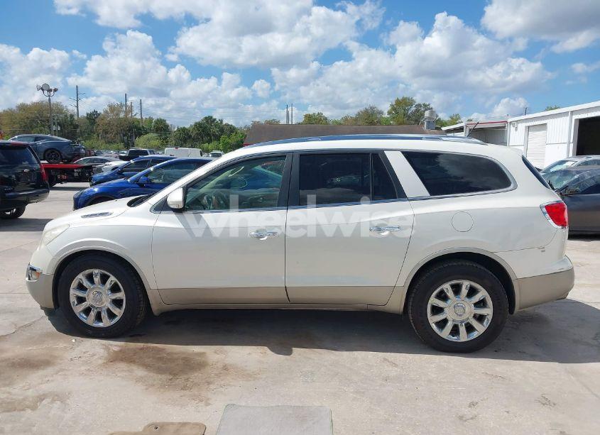 Photo 14 of 2011 Buick Enclave 1XL (VIN 5GAKVBED3BJ378636)