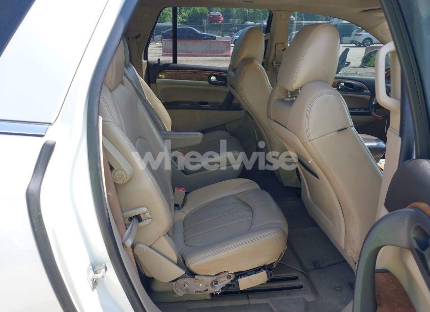 Photo 8 of 2011 Buick Enclave 1XL (VIN 5GAKVBED5BJ229760)