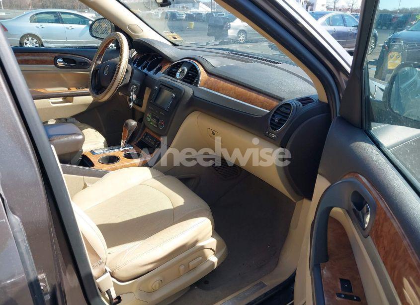 Photo 5 of 2011 Buick Enclave 1XL (VIN 5GAKVBED6BJ103262)