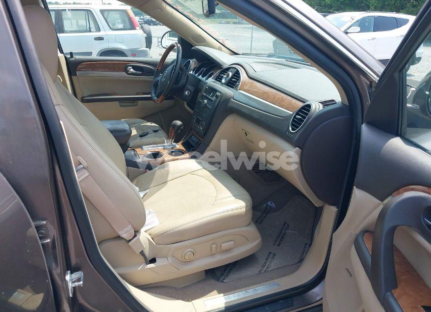 Photo 5 of 2011 Buick Enclave 1XL (VIN 5GAKVBED6BJ226866)