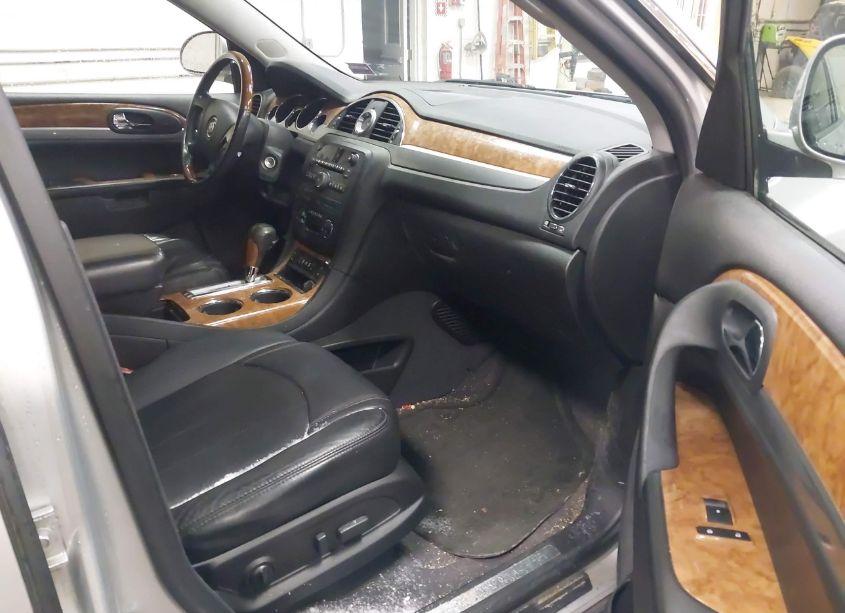 Photo 5 of 2011 Buick Enclave 1XL (VIN 5GAKVBED6BJ394734)