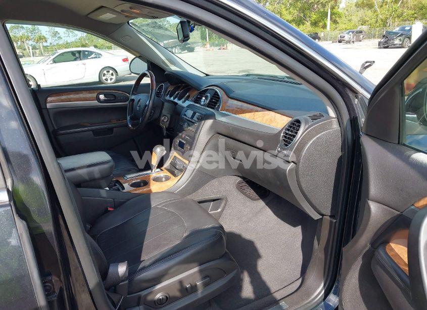 Photo 5 of 2011 Buick Enclave 1XL (VIN 5GAKVBED7BJ396234)
