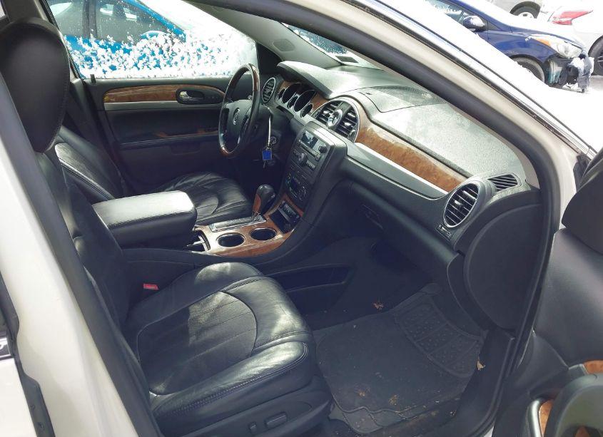 Photo 5 of 2011 Buick Enclave 1XL (VIN 5GAKVBED8BJ373061)