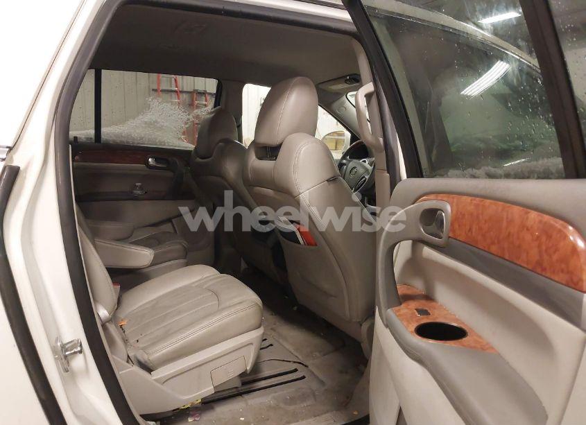 Photo 8 of 2011 Buick Enclave 1XL (VIN 5GAKVBED8BJ380463)