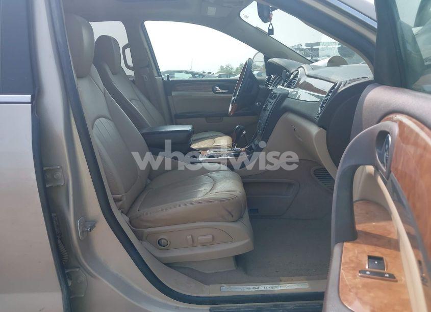 Photo 5 of 2011 Buick Enclave 1XL (VIN 5GAKVBED9BJ419268)