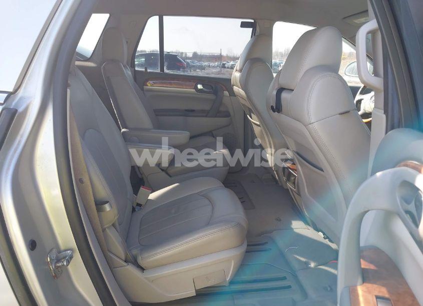 Photo 8 of 2011 Buick Enclave 1XL (VIN 5GAKVBEDXBJ292899)