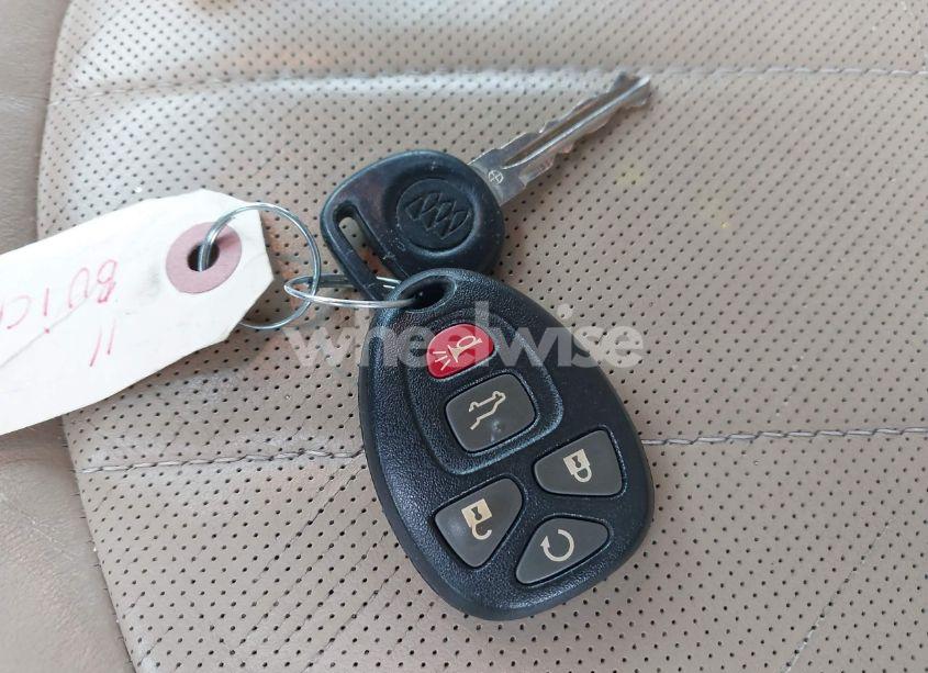 Photo 11 of 2011 Buick Enclave 1XL (VIN 5GAKVBEDXBJ294040)