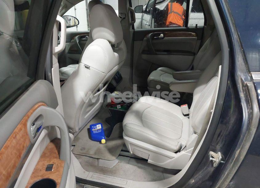 Photo 8 of 2011 Buick Enclave 1XL (VIN 5GAKVBEDXBJ413172)