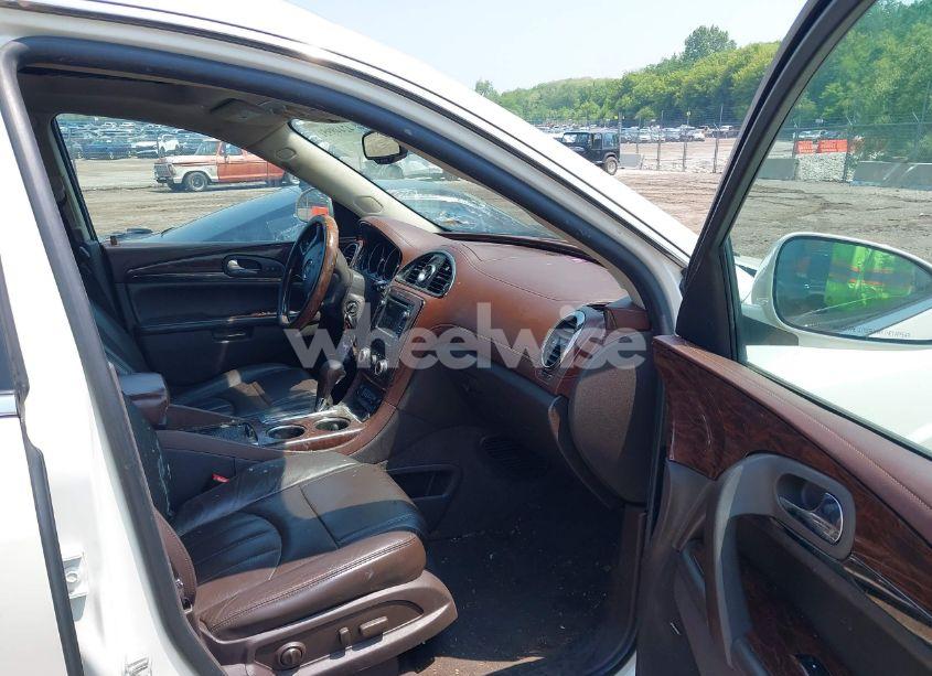 Photo 5 of 2014 Buick Enclave LEATHER (VIN 5GAKVBKD3EJ102255)