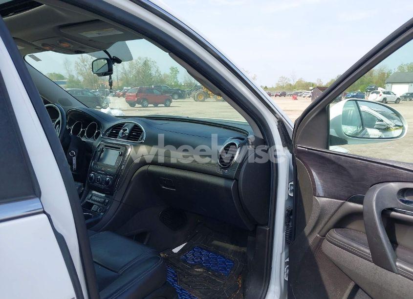Photo 5 of 2016 Buick Enclave LEATHER (VIN 5GAKVBKD3GJ277866)