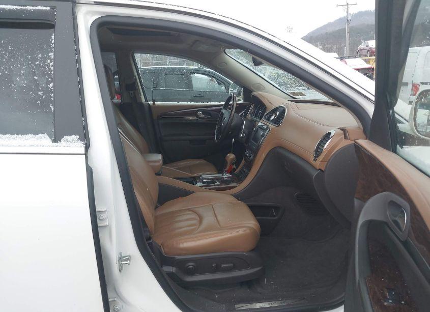 Photo 5 of 2015 Buick Enclave LEATHER (VIN 5GAKVBKD4FJ110530)
