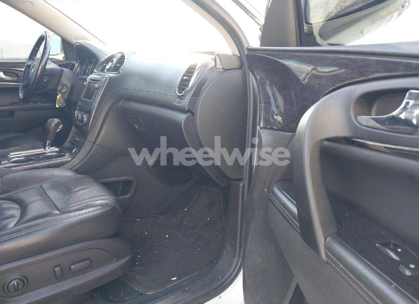 Photo 5 of 2016 Buick Enclave LEATHER (VIN 5GAKVBKD7GJ331735)