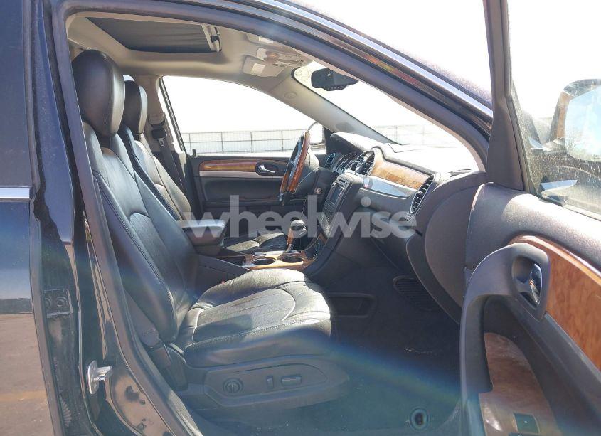 Photo 5 of 2011 Buick Enclave 2XL (VIN 5GAKVCED1BJ237263)