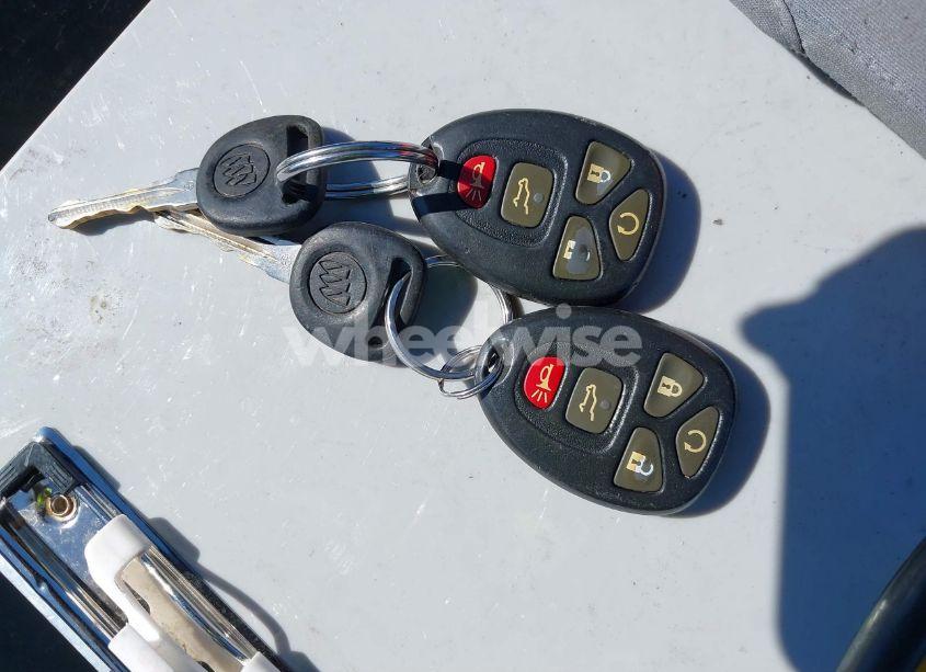 Photo 11 of 2011 Buick Enclave 2XL (VIN 5GAKVCED1BJ249221)