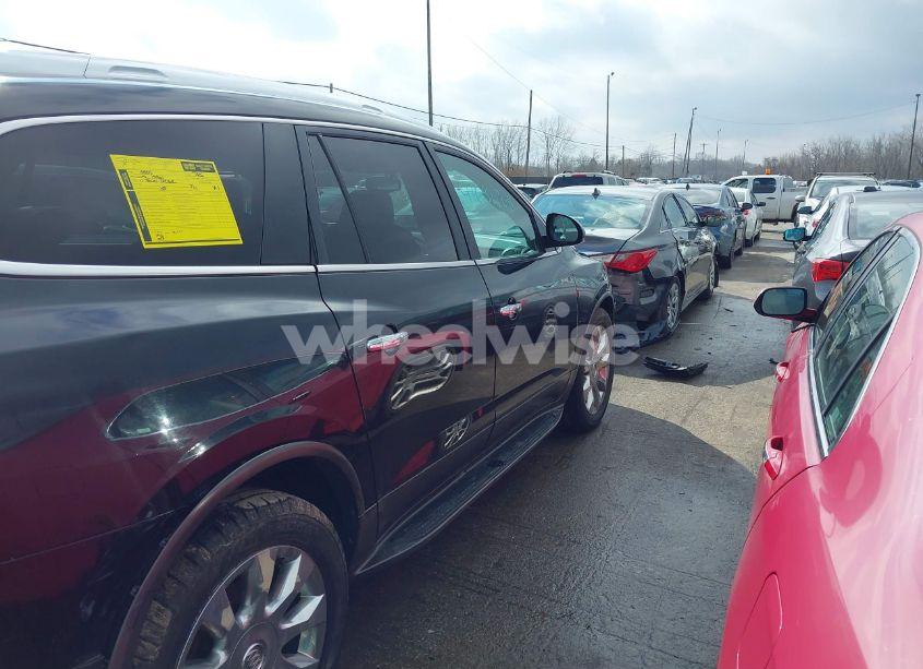 Photo 4 of 2011 Buick Enclave 2XL (VIN 5GAKVCED1BJ283773)