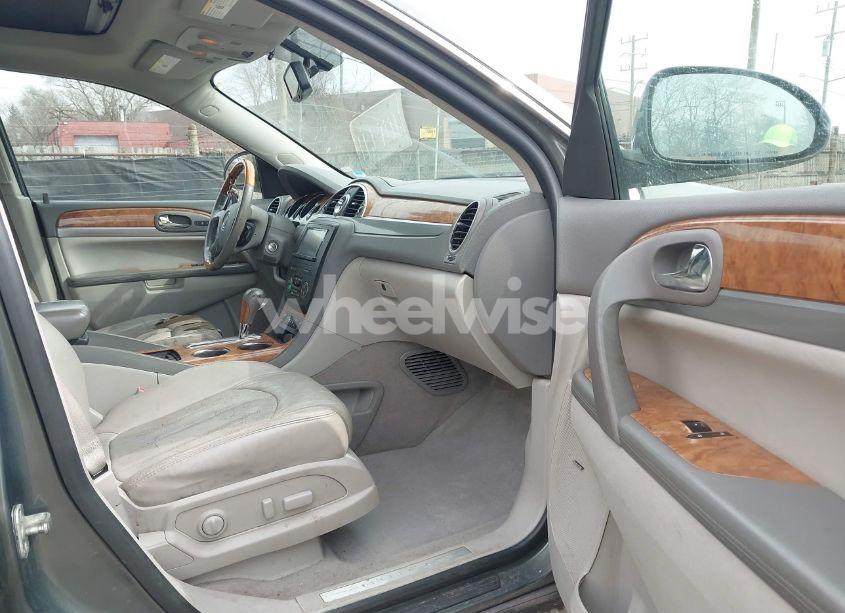 Photo 5 of 2011 Buick Enclave 2XL (VIN 5GAKVCED1BJ328758)