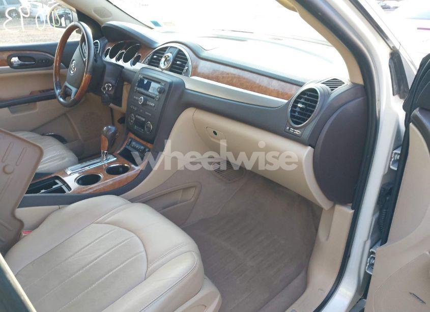 Photo 5 of 2011 Buick Enclave 2XL (VIN 5GAKVCED2BJ238552)