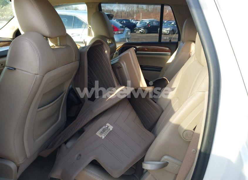 Photo 8 of 2011 Buick Enclave 2XL (VIN 5GAKVCED2BJ238552)