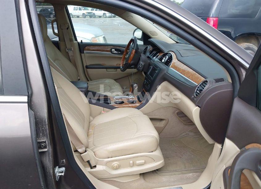 Photo 5 of 2011 Buick Enclave 2XL (VIN 5GAKVCED2BJ301407)