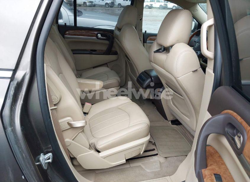 Photo 8 of 2011 Buick Enclave 2XL (VIN 5GAKVCED2BJ301407)