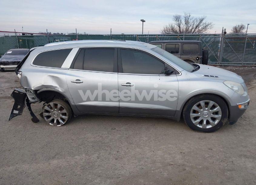Photo 12 of 2011 Buick Enclave 2XL (VIN 5GAKVCED2BJ362868)