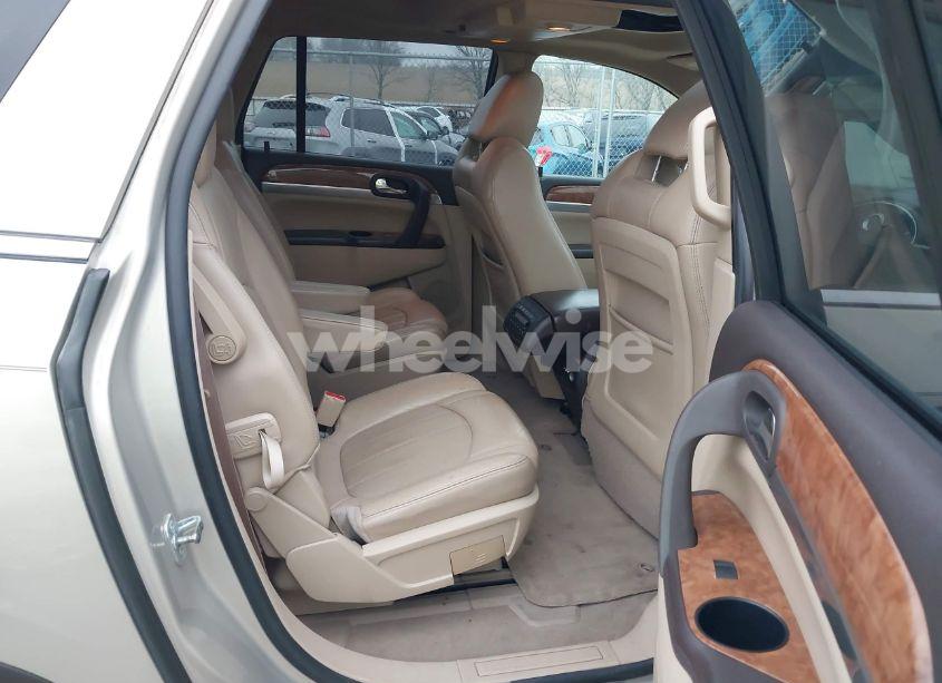 Photo 8 of 2012 Buick Enclave (VIN 5GAKVCED3CJ277362)