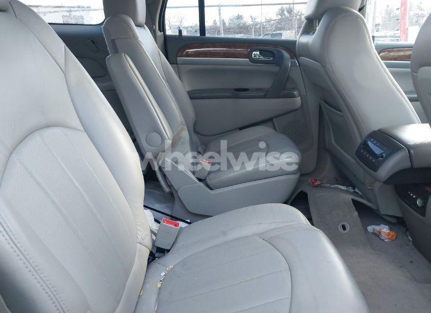 Photo 8 of 2011 Buick Enclave 2XL (VIN 5GAKVCED6BJ293876)